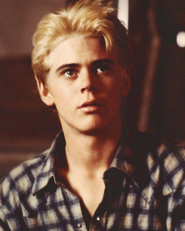 Image of Ponyboy from The Outsiders.
